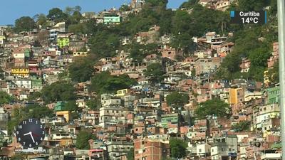 Turismo na Rocinha continua após morte de turista espanhola