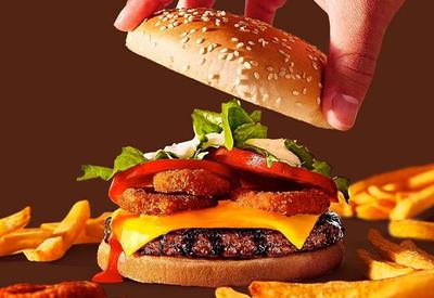 Senado convoca McDonald's e Burger King para explicarem publicidade enganosa