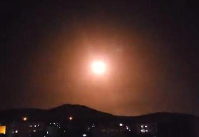 Míssil sírio disparado contra Israel explode no céu, dizem autoridades