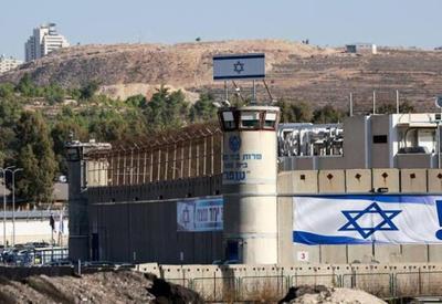 Israel deve libertar 39 presos palestinos no primeiro dia do cessar-fogo temporário