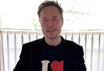Filme sobre Elon Musk terá direção de Darren Aronofsky, de Mãe! e Cisne Negro