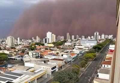 Tempestade de areia atinge cidades do interior de São Paulo