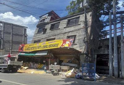Terremoto de magnitude 7 atinge norte das Filipinas
