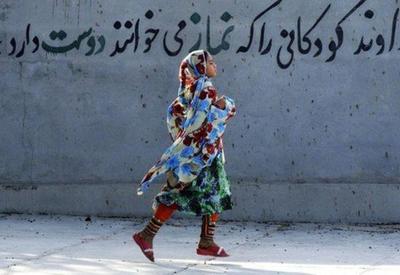 Irã: relatores classificam uso obrigatório de véu como perseguição de gênero