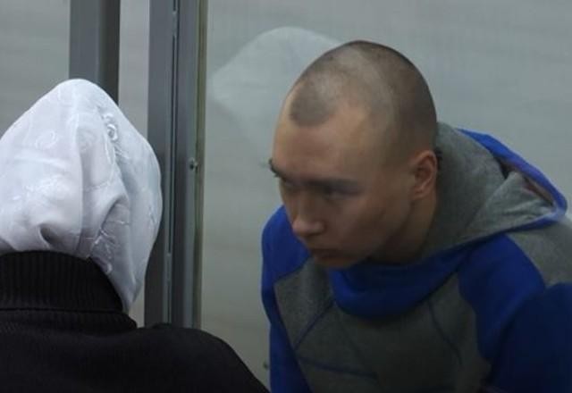 Militar russo é condenado à prisão perpétua por crime de guerra na Ucrânia