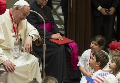 Papa anuncia primeira Jornada Mundial das Crianças para maio de 2024