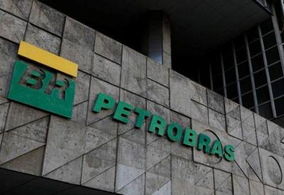 Governo pede à Petrobras suspensão da venda de ativos por 90 dias