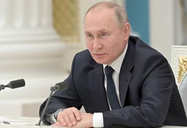 Putin reage a decisão de Biden e vai proibir exportações