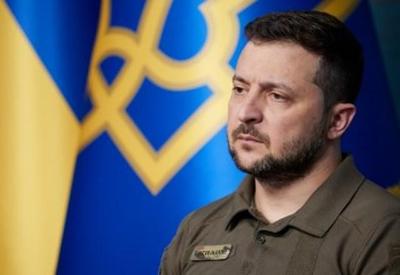 Ucrânia perdeu gente demais para ceder território, diz Zelensky