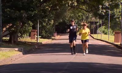 Casal de corredores amadores vão viver experiência similar a de profissionais nos Jogos Olímpicos de Paris