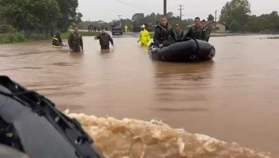 Forças Armadas mobilizam 335 militares para apoiar vítimas de enchentes no RS