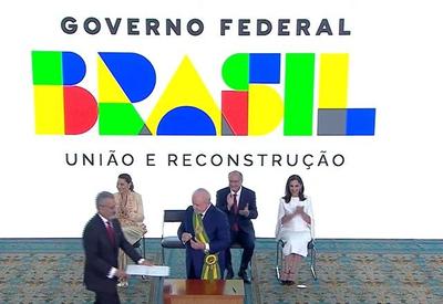 Lula assina decreto que inicia reestruturação da política de controle de armas