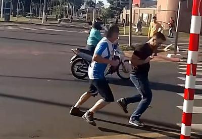 Vídeo: Arthur do Val é agredido por ex-deputado Boca Aberta em Londrina (PR)