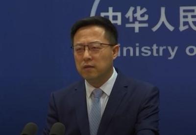 China critica chefe da OMS por fala sobre política de 'covid zero': "Irresponsável"
