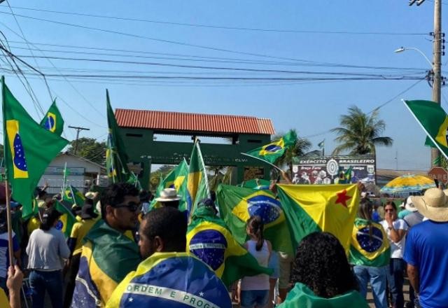 Políticos do PL, de Bolsonaro, são suspeitos de liderar protestos