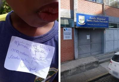 Professora é afastada após grampear bilhete em uniforme de criança em escola no RJ