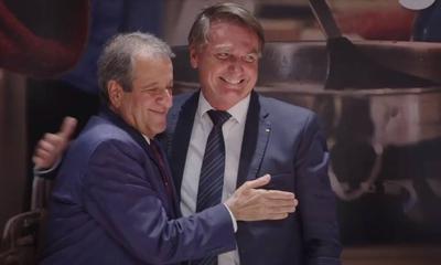 Presidente do PL, Valdemar Costa Neto grava vídeo elogiando Bolsonaro 