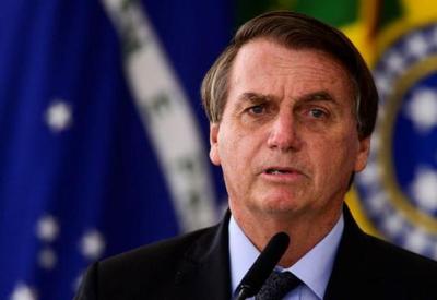 Bolsonaro recebe crianças atendidas por ONG do DF no Alvorada