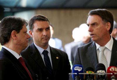 Bolsonaro e Tarcísio têm reunião a sós em meio à tensão por reforma tributária