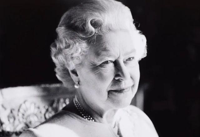 Família real anuncia fim do período de luto pela morte de Elizabeth II