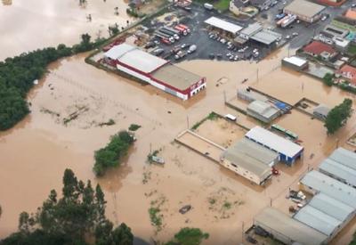 Chuvas deixam quase 13 desalojados ou desabrigados no Paraná