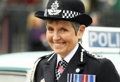 Londres: chefe de polícia metropolitana renuncia após denúncias de misoginia e racismo