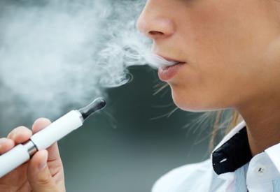 Anvisa publica resolução que mantém proibida a venda de cigarros eletrônicos no Brasil