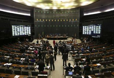 Comissão especial da Câmara cancela votação da PEC da Anistia