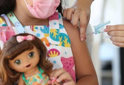 Saúde anuncia compra de 2,6 milhões de doses Coronavac para crianças