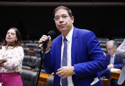 "Bolsonaro sofreu injustiça", diz líder do PL sobre busca e apreensão