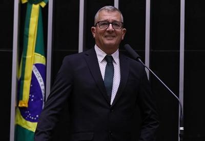 Deputado federal Bebeto registra boletim por suspeita de atentado no Rio