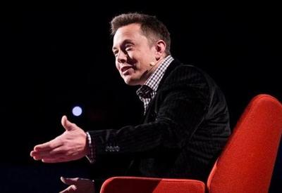 Elon Musk fala sobre demissões em conversa com funcionários do Twitter