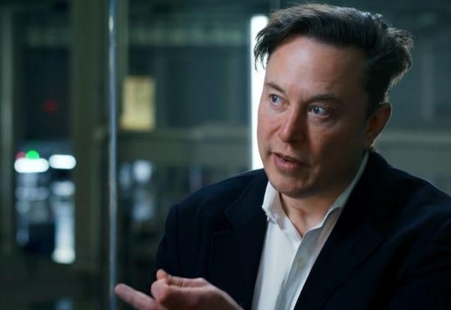 Elon Musk deve cortar empregos na Tesla