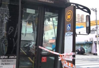 Passageiro com raiva espera mais de 1 hora para esfaquear motorista de ônibus  