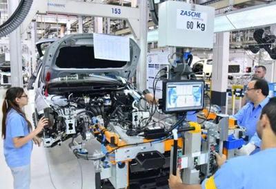 Volkswagen suspende layoff de 800 trabalhadores em Taubaté (SP)