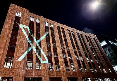 Musk muda o logo do Twitter para criar o superaplicativo X