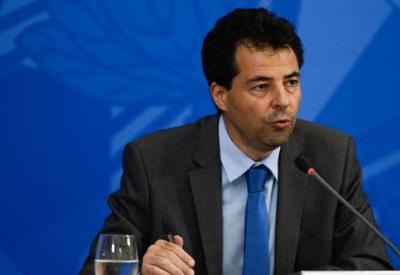 Novo ministro pede estudo de privatização da Petrobras a Guedes