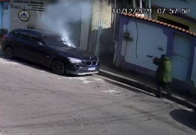 Vídeo: homem é fuzilado dentro de BMW blindada no Rio de Janeiro