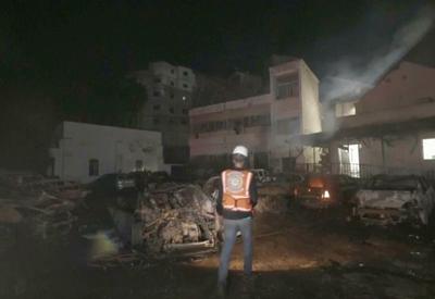 Poder Expresso: Bombardeio em hospital deixa ao menos 500 mortos; CPMI pede indiciamento de Bolsonaro e mais 