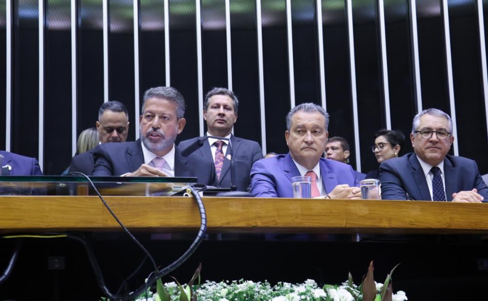 Governo aciona Padilha e Rui Costa para negociar vetos de Lula no Congresso