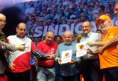 Lula e centrais sindicais tem reunião para tratar do salário mínimo