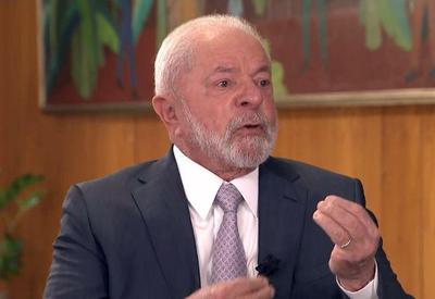 Lula diz que negocia com partidos e não com entidade chamada "centrão"