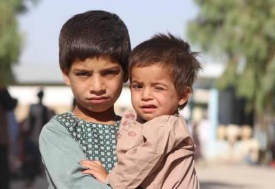 Apelo: OMS e Unicef pedem ajuda para entregar remédios no Afeganistão