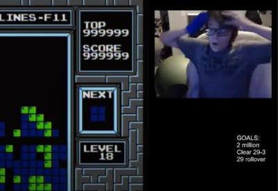 Adolescente de 13 anos se torna primeiro a vencer o jogo Tetris