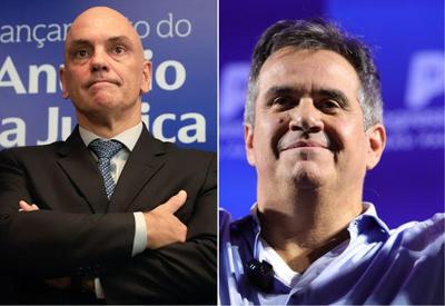 Moraes é aplaudido e chamado de "amigo" em evento com ex-ministros de Bolsonaro