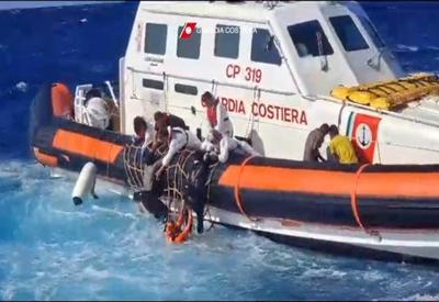 31 migrantes da África desapareceram em naufrágio no litoral italiano