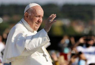 Vaticano autoriza bênção para casais do mesmo sexo