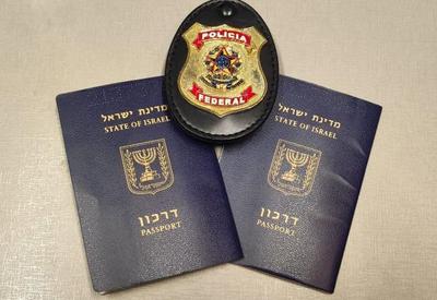 PF prende estrangeiros que tentavam entrar no Brasil com passaportes falsos