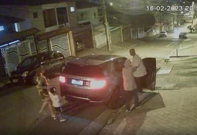 Cantor Péricles tem carro de luxo roubado por criminosos em Santo André (SP)