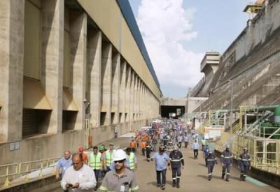 Moradores de cidade no Pará fazem treinamento de emergência em hidrelétrica
